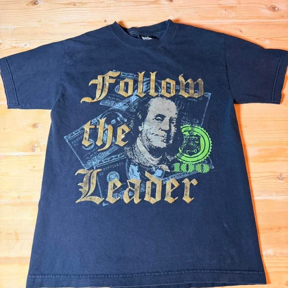 WWE Follow the Leader Benjamin‎ Franklin Graphic T-Shirt Mens M Black Trinity